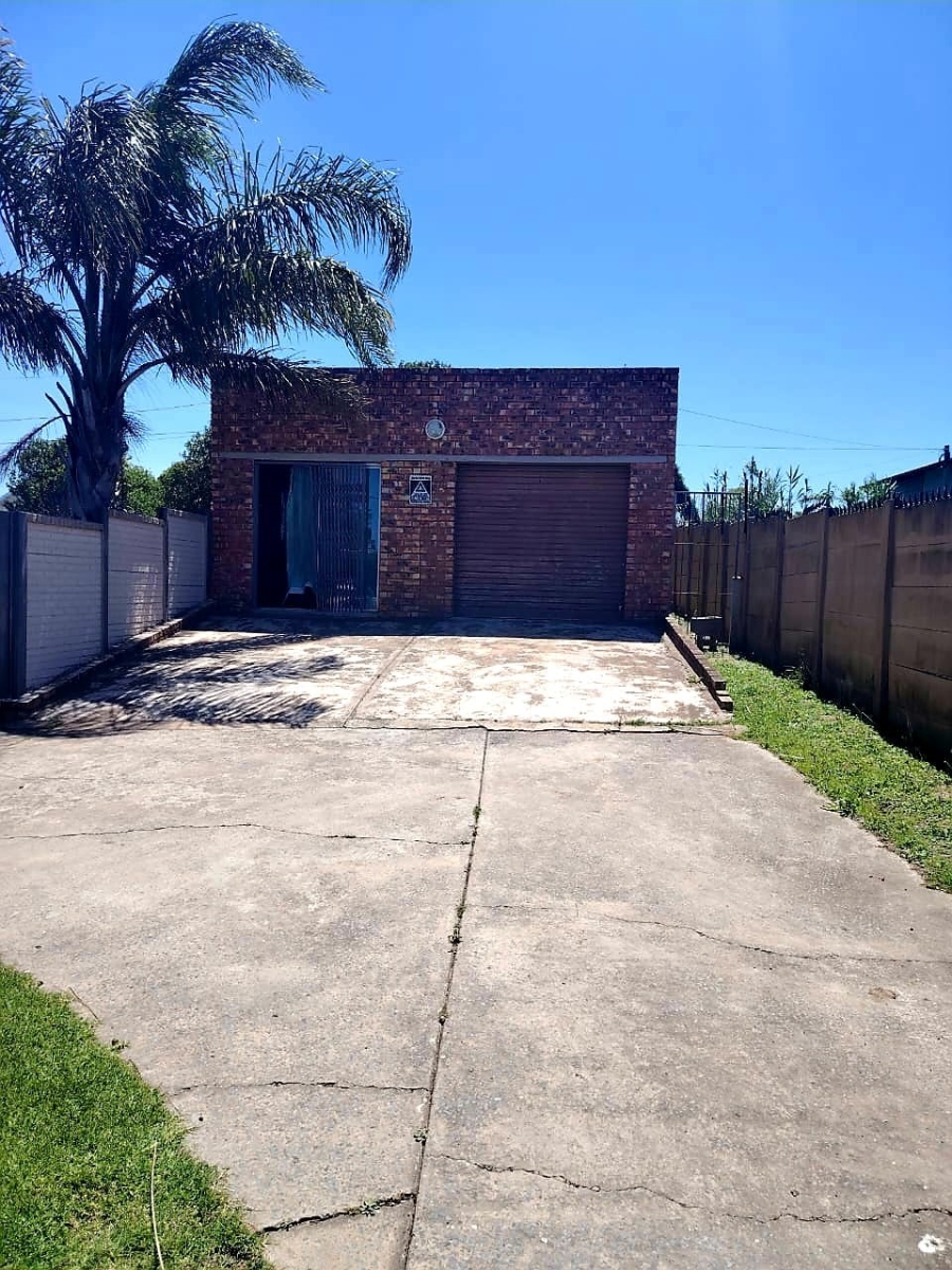 4 Bedroom Property for Sale in Amalinda Eastern Cape
